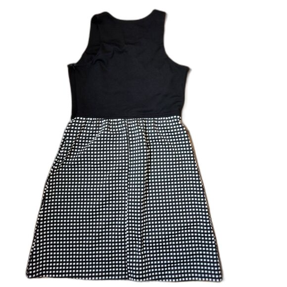 Tabitha Black Dress – Women’s Size 4, Side Zip - Picture 2 of 7